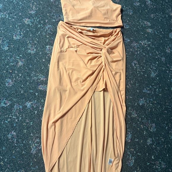 Two-Piece Dress bundle - Picture 1 of 3